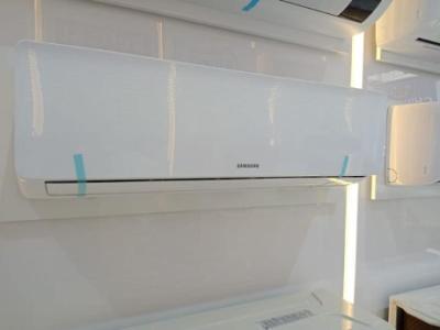 SAMSUNG AIR CONDITIONER 2.5 TON