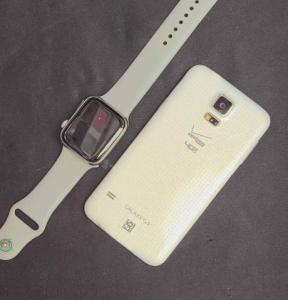 SUMSUNG S5 WITH SMARTWATCH