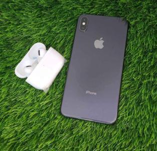 XSMAX 256GB WITH AIRPODS