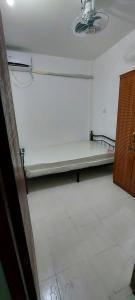 Room partition available