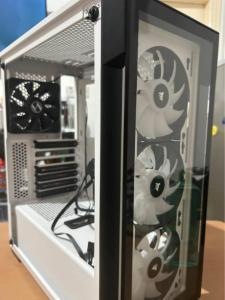 Corsair Icue 220T White case