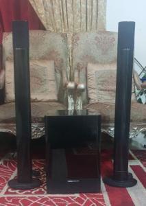 Harman Kardon Woofer & 2 Speakers