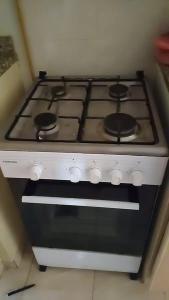 4 burner gas oven