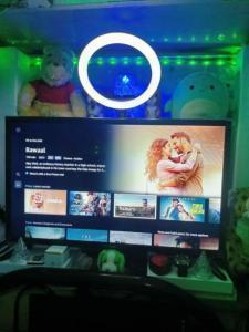 TREEVIEW SMART TV 32 INCH BRAND NEW