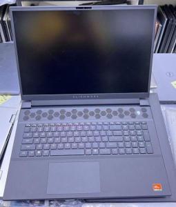 Alienware M18 R1 i9 13th for sale